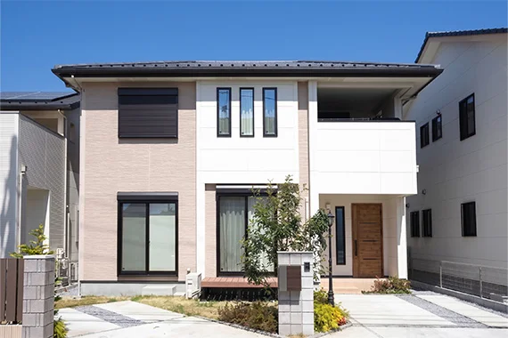 【高品質で費用を抑えたい方へおすすめの外壁塗料】日本ペイント｜パーフェクトトップSi
