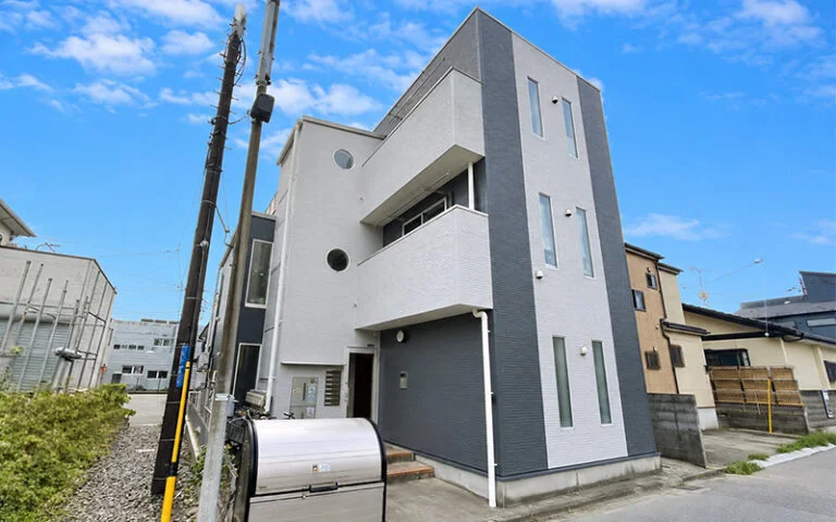 【習志野市】外壁塗装・屋上防水｜ファインパーフェクトトップSiとトップコート防水で、雨風に強く長持ちするアパートへ