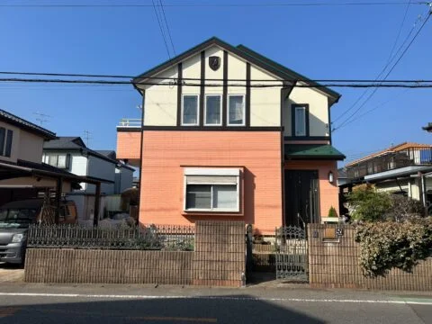 【千葉市】外壁塗装｜紫外線などによる塗膜の劣化を抑えること考えたラジカル制御型塗料で、『美しさ』と『耐久性』のバランスを重視
